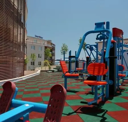 Del Sol - Sunny Island Complex Lägenhet